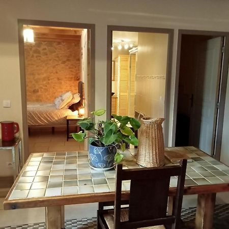 La Dame Blanche Bed & Breakfast Saint-Maurice-d'Ibie ภายนอก รูปภาพ