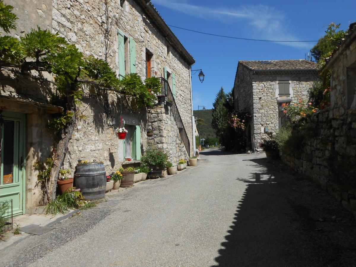 La Dame Blanche Bed & Breakfast Saint-Maurice-d'Ibie ภายนอก รูปภาพ