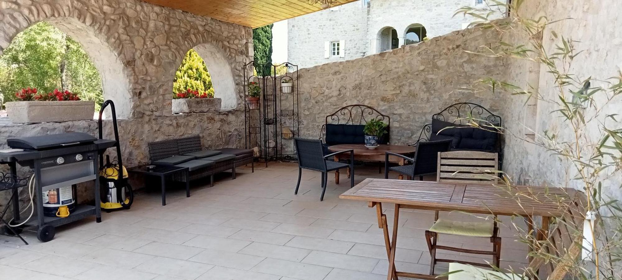 La Dame Blanche Bed & Breakfast Saint-Maurice-d'Ibie ภายนอก รูปภาพ